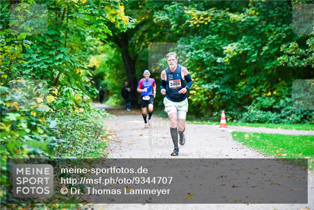 12.10.2025 - Bramfelder Halbmarathon 2025 Dr. Thomas Lammeyer http://msf.ph/oto/9344707 12.10.2025 10:11:42 Laufen 2489 meine-sportfotos.de