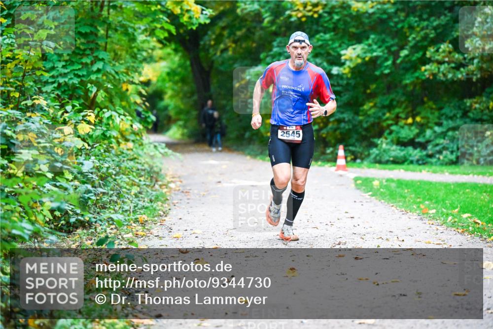 12.10.2025 - Bramfelder Halbmarathon 2025 Dr. Thomas Lammeyer http://msf.ph/oto/9344730 12.10.2025 10:11:47 Laufen 18, 2545 meine-sportfotos.de