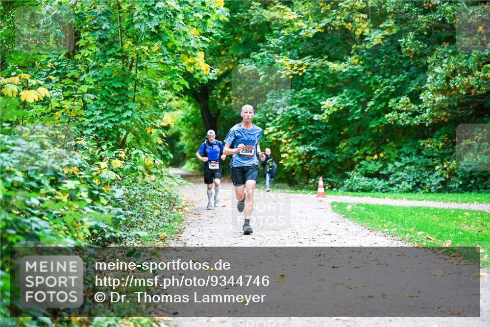 12.10.2025 - Bramfelder Halbmarathon 2025 Dr. Thomas Lammeyer http://msf.ph/oto/9344746 12.10.2025 10:12:00 Laufen 2894, 2999 meine-sportfotos.de