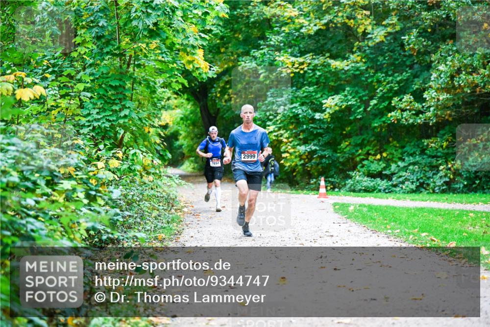12.10.2025 - Bramfelder Halbmarathon 2025 Dr. Thomas Lammeyer http://msf.ph/oto/9344747 12.10.2025 10:12:00 Laufen 2894, 2999 meine-sportfotos.de