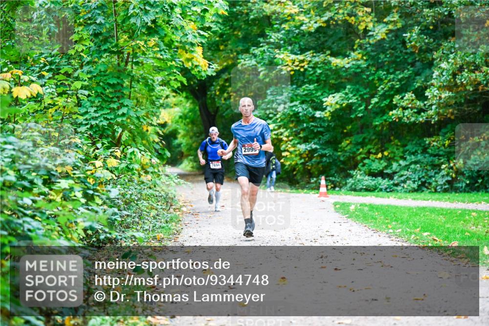 12.10.2025 - Bramfelder Halbmarathon 2025 Dr. Thomas Lammeyer http://msf.ph/oto/9344748 12.10.2025 10:12:00 Laufen 2894, 2999 meine-sportfotos.de