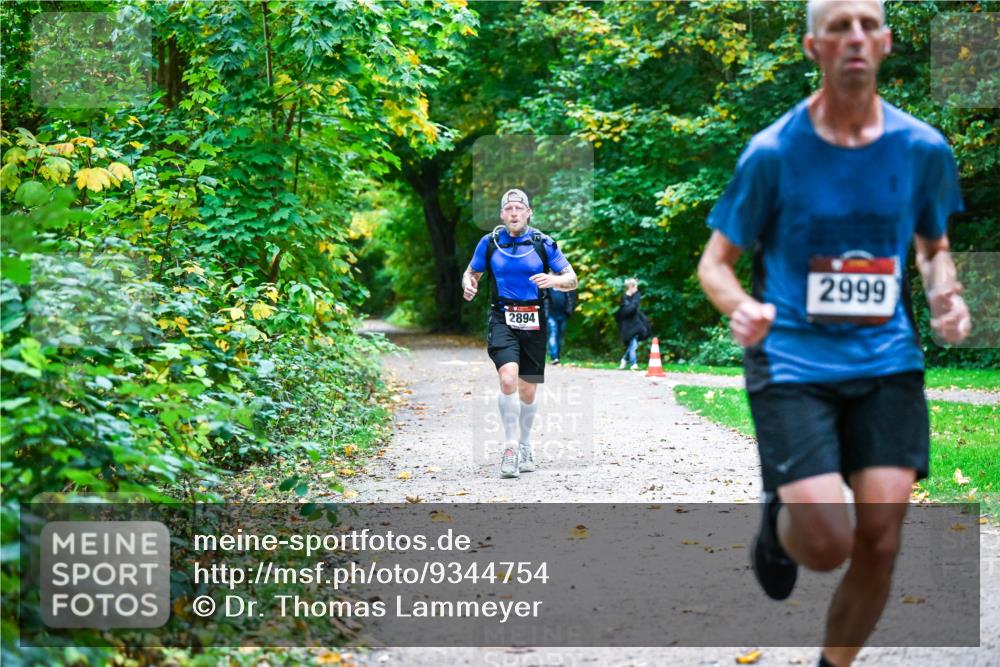 12.10.2025 - Bramfelder Halbmarathon 2025 Dr. Thomas Lammeyer http://msf.ph/oto/9344754 12.10.2025 10:12:03 Laufen 2999, 2894 meine-sportfotos.de