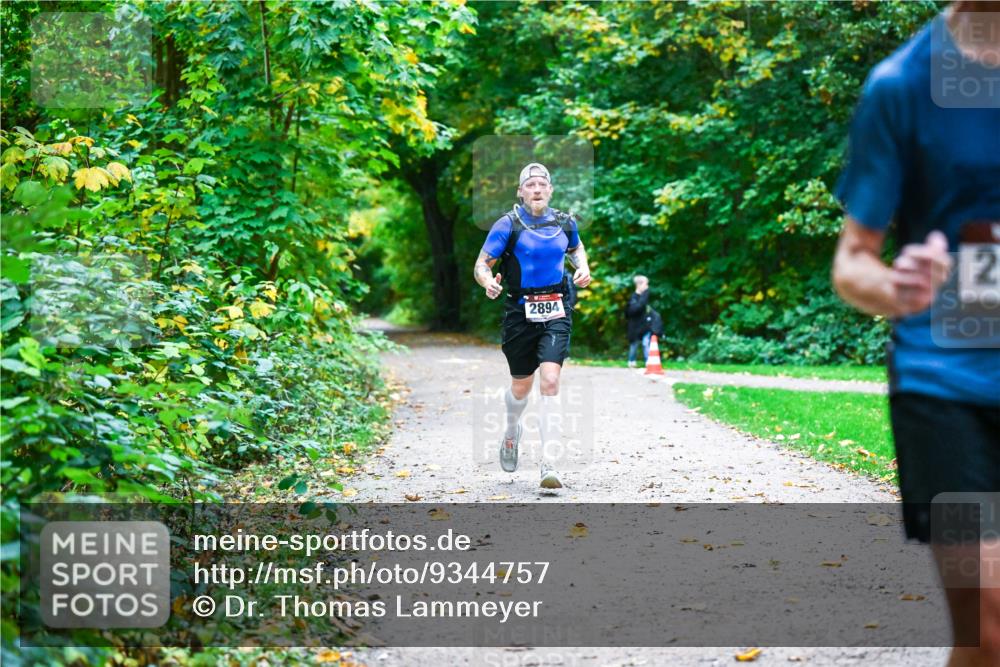 12.10.2025 - Bramfelder Halbmarathon 2025 Dr. Thomas Lammeyer http://msf.ph/oto/9344757 12.10.2025 10:12:04 Laufen 2, 2894 meine-sportfotos.de