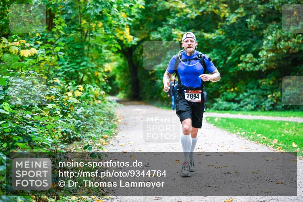 12.10.2025 - Bramfelder Halbmarathon 2025 Dr. Thomas Lammeyer http://msf.ph/oto/9344764 12.10.2025 10:12:04 Laufen 2894 meine-sportfotos.de