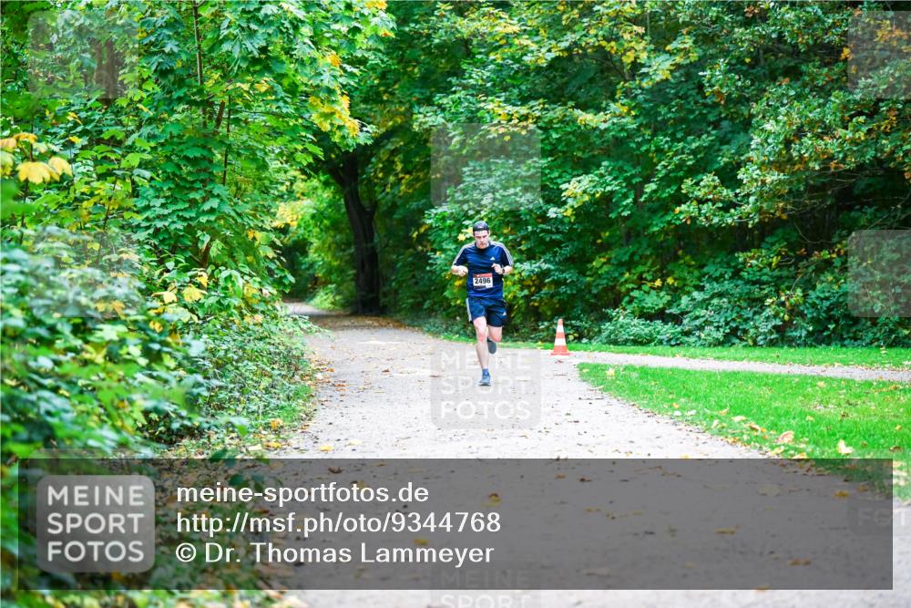 12.10.2025 - Bramfelder Halbmarathon 2025 Dr. Thomas Lammeyer http://msf.ph/oto/9344768 12.10.2025 10:12:24 Laufen 2496 meine-sportfotos.de