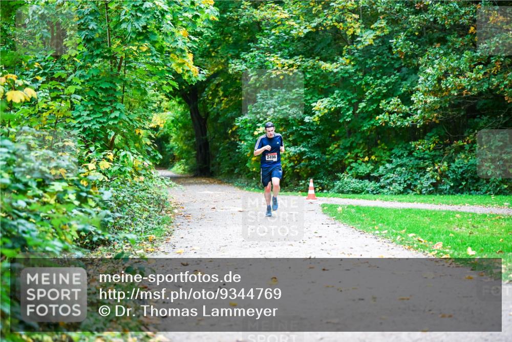 12.10.2025 - Bramfelder Halbmarathon 2025 Dr. Thomas Lammeyer http://msf.ph/oto/9344769 12.10.2025 10:12:24 Laufen 2496 meine-sportfotos.de