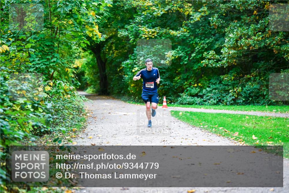 12.10.2025 - Bramfelder Halbmarathon 2025 Dr. Thomas Lammeyer http://msf.ph/oto/9344779 12.10.2025 10:12:25 Laufen 2496 meine-sportfotos.de