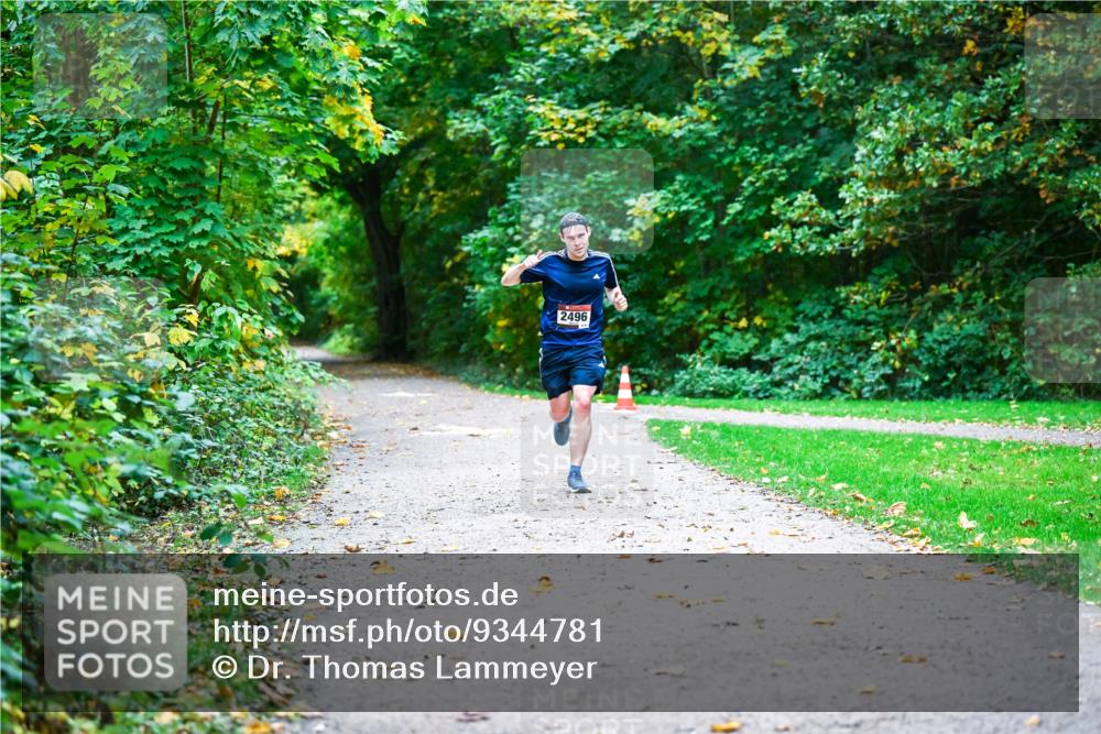 12.10.2025 - Bramfelder Halbmarathon 2025 Dr. Thomas Lammeyer http://msf.ph/oto/9344781 12.10.2025 10:12:26 Laufen 2496 meine-sportfotos.de