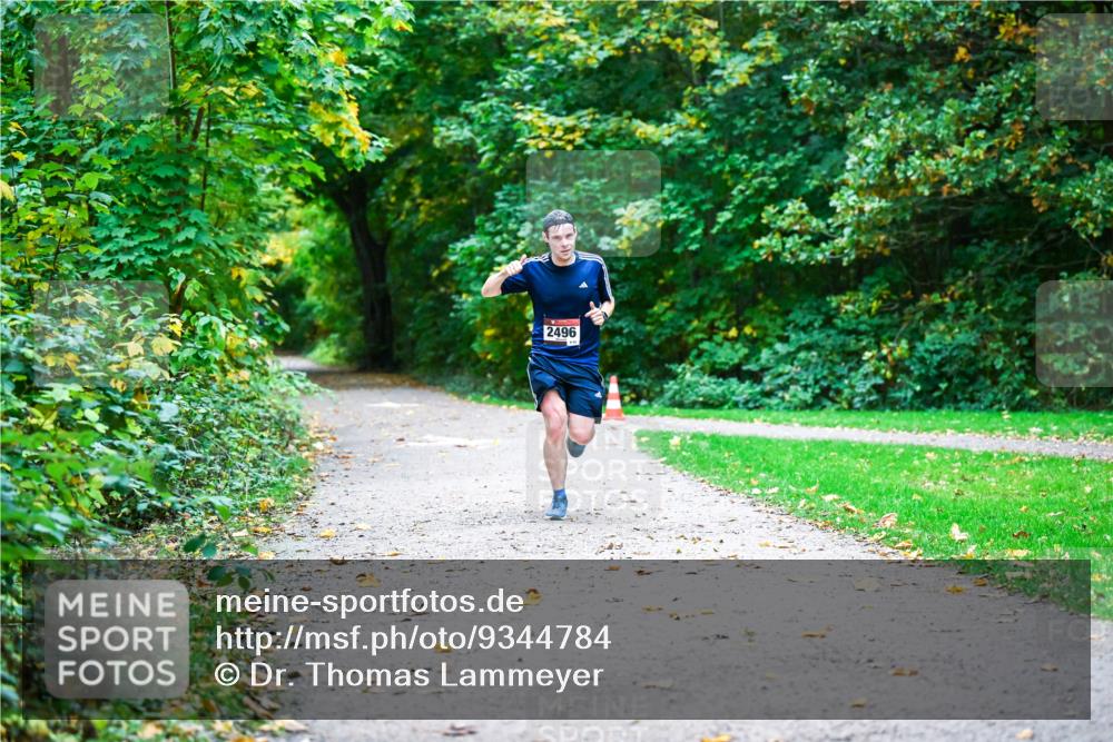 12.10.2025 - Bramfelder Halbmarathon 2025 Dr. Thomas Lammeyer http://msf.ph/oto/9344784 12.10.2025 10:12:26 Laufen 2496 meine-sportfotos.de