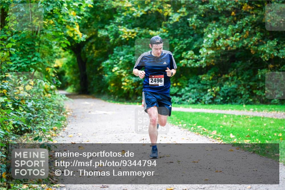 12.10.2025 - Bramfelder Halbmarathon 2025 Dr. Thomas Lammeyer http://msf.ph/oto/9344794 12.10.2025 10:12:27 Laufen 2496, 55 meine-sportfotos.de