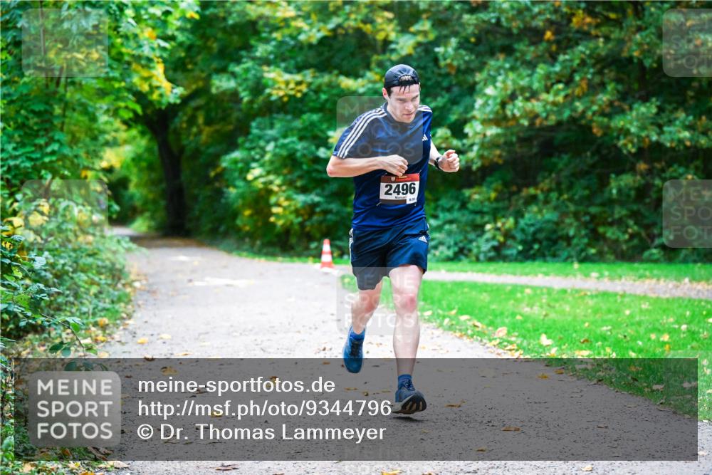 12.10.2025 - Bramfelder Halbmarathon 2025 Dr. Thomas Lammeyer http://msf.ph/oto/9344796 12.10.2025 10:12:28 Laufen 2496 meine-sportfotos.de