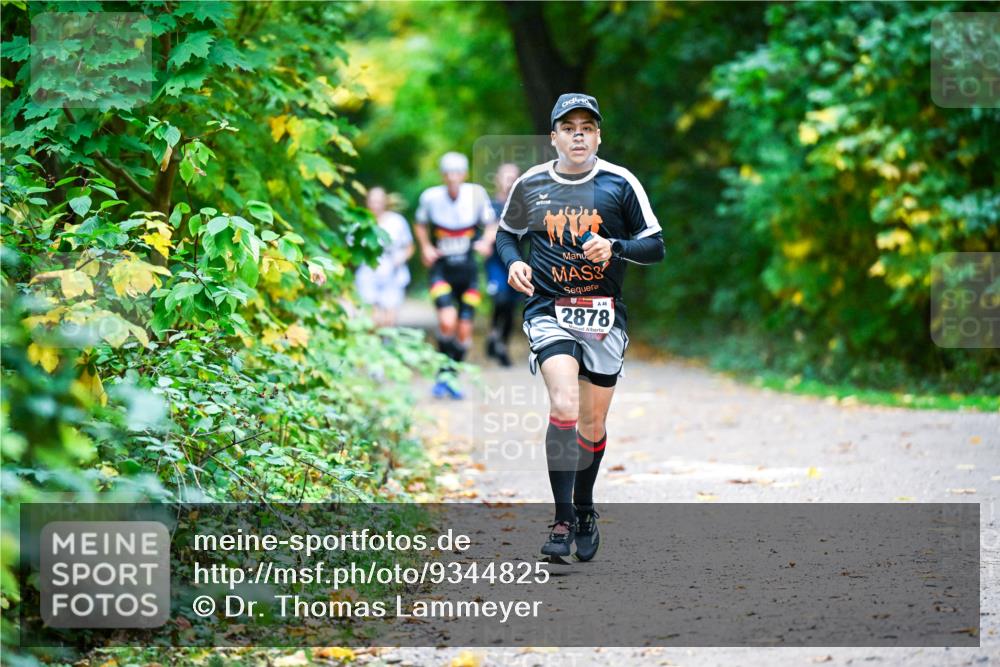 12.10.2025 - Bramfelder Halbmarathon 2025 Dr. Thomas Lammeyer http://msf.ph/oto/9344825 12.10.2025 10:12:40 Laufen 46, 2878 meine-sportfotos.de