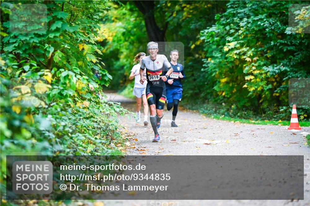12.10.2025 - Bramfelder Halbmarathon 2025 Dr. Thomas Lammeyer http://msf.ph/oto/9344835 12.10.2025 10:12:43 Laufen 2618, 2552 meine-sportfotos.de