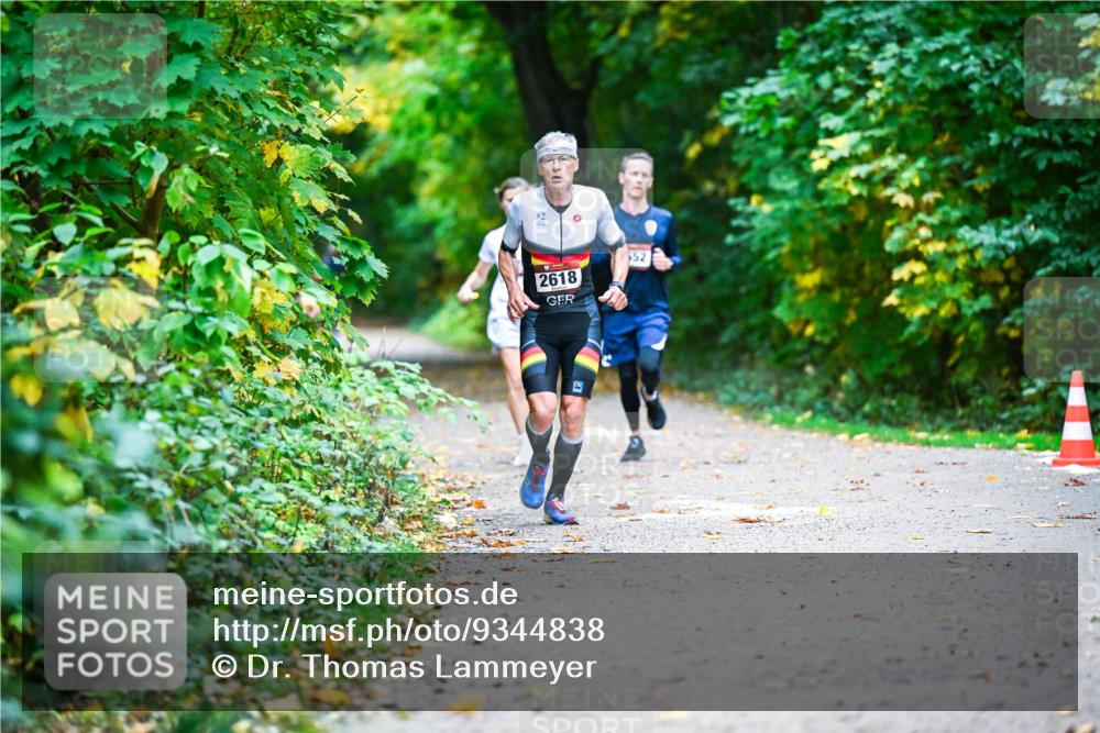 12.10.2025 - Bramfelder Halbmarathon 2025 Dr. Thomas Lammeyer http://msf.ph/oto/9344838 12.10.2025 10:12:44 Laufen 2618, 52 meine-sportfotos.de
