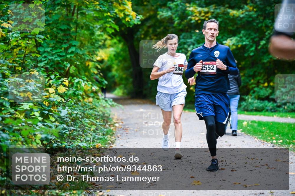 12.10.2025 - Bramfelder Halbmarathon 2025 Dr. Thomas Lammeyer http://msf.ph/oto/9344863 12.10.2025 10:12:49 Laufen 2842, 2552 meine-sportfotos.de