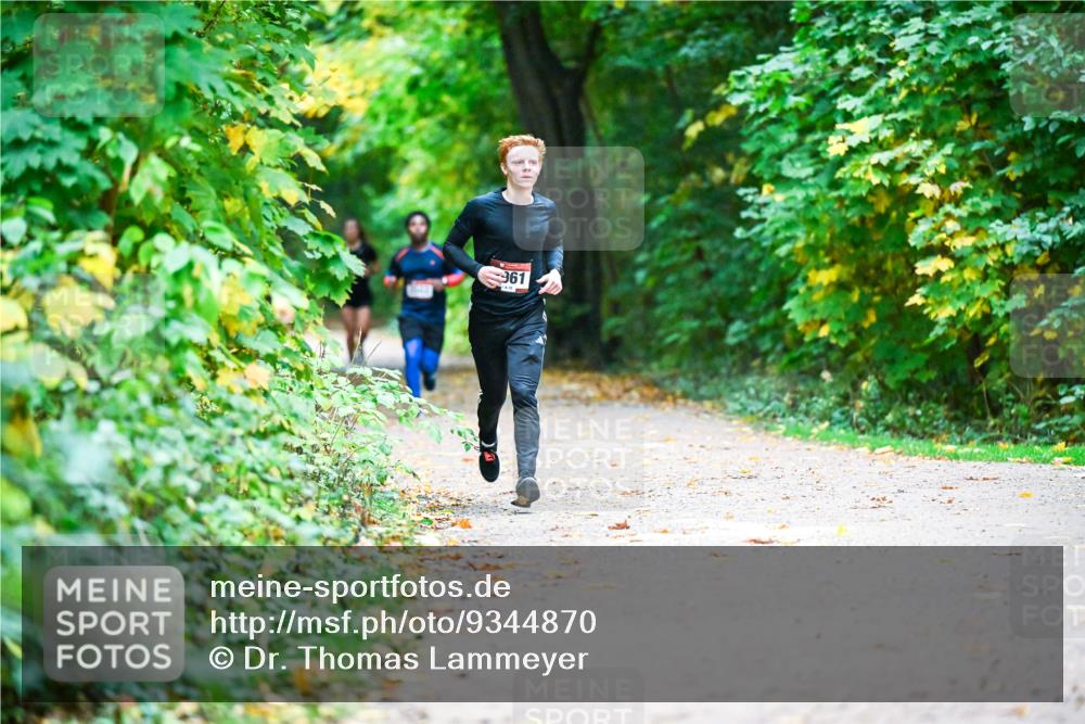 12.10.2025 - Bramfelder Halbmarathon 2025 Dr. Thomas Lammeyer http://msf.ph/oto/9344870 12.10.2025 10:12:56 Laufen 961 meine-sportfotos.de