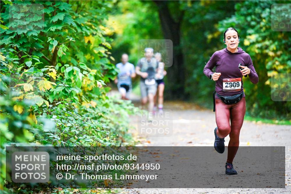 12.10.2025 - Bramfelder Halbmarathon 2025 Dr. Thomas Lammeyer http://msf.ph/oto/9344950 12.10.2025 10:13:24 Laufen 2909 meine-sportfotos.de