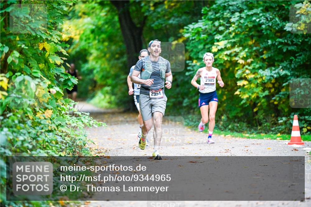 12.10.2025 - Bramfelder Halbmarathon 2025 Dr. Thomas Lammeyer http://msf.ph/oto/9344965 12.10.2025 10:13:28 Laufen 2985 meine-sportfotos.de