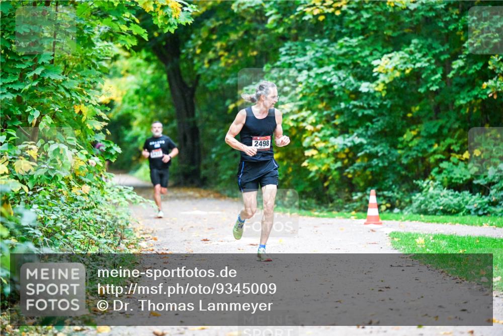 12.10.2025 - Bramfelder Halbmarathon 2025 Dr. Thomas Lammeyer http://msf.ph/oto/9345009 12.10.2025 10:13:39 Laufen 2498 meine-sportfotos.de