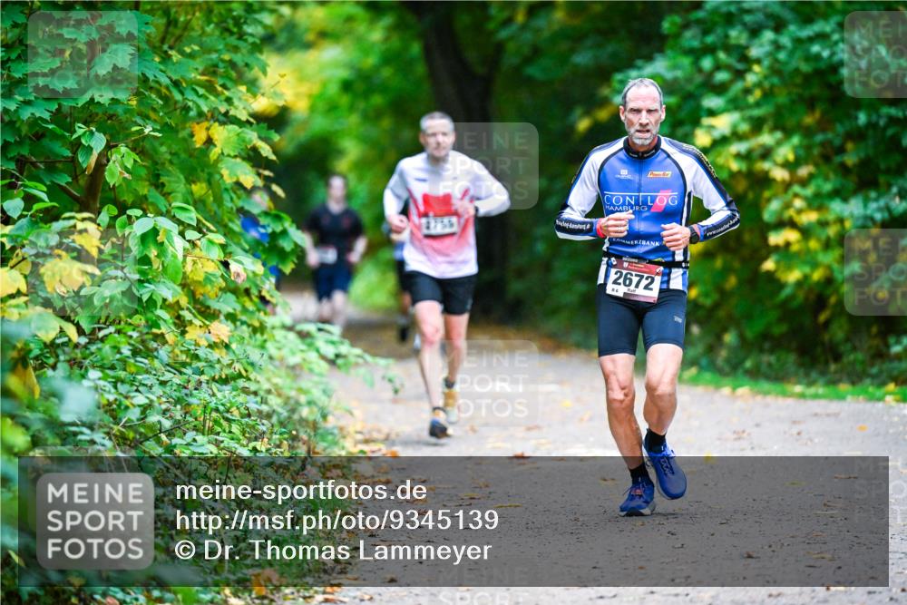 12.10.2025 - Bramfelder Halbmarathon 2025 Dr. Thomas Lammeyer http://msf.ph/oto/9345139 12.10.2025 10:14:24 Laufen 2672 meine-sportfotos.de