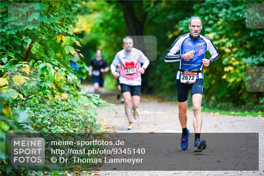 12.10.2025 - Bramfelder Halbmarathon 2025 Dr. Thomas Lammeyer http://msf.ph/oto/9345140 12.10.2025 10:14:24 Laufen 4755, 2672, 86 meine-sportfotos.de