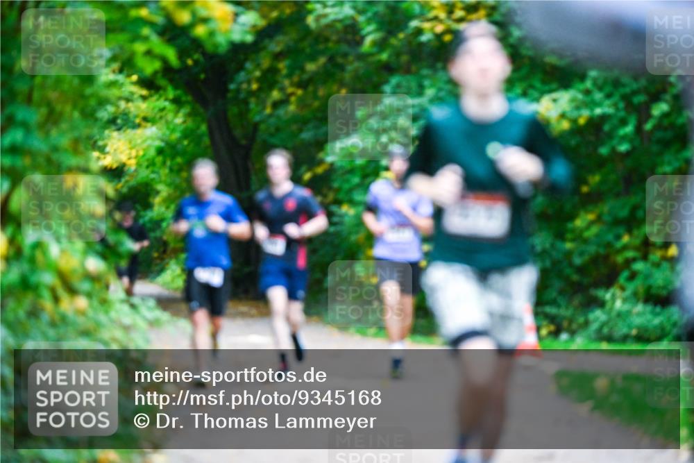 12.10.2025 - Bramfelder Halbmarathon 2025 Dr. Thomas Lammeyer http://msf.ph/oto/9345168 12.10.2025 10:14:31 Laufen  meine-sportfotos.de