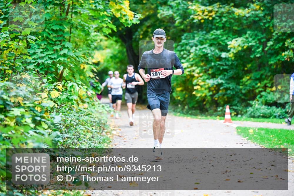 12.10.2025 - Bramfelder Halbmarathon 2025 Dr. Thomas Lammeyer http://msf.ph/oto/9345213 12.10.2025 10:14:41 Laufen 2919, 31 meine-sportfotos.de