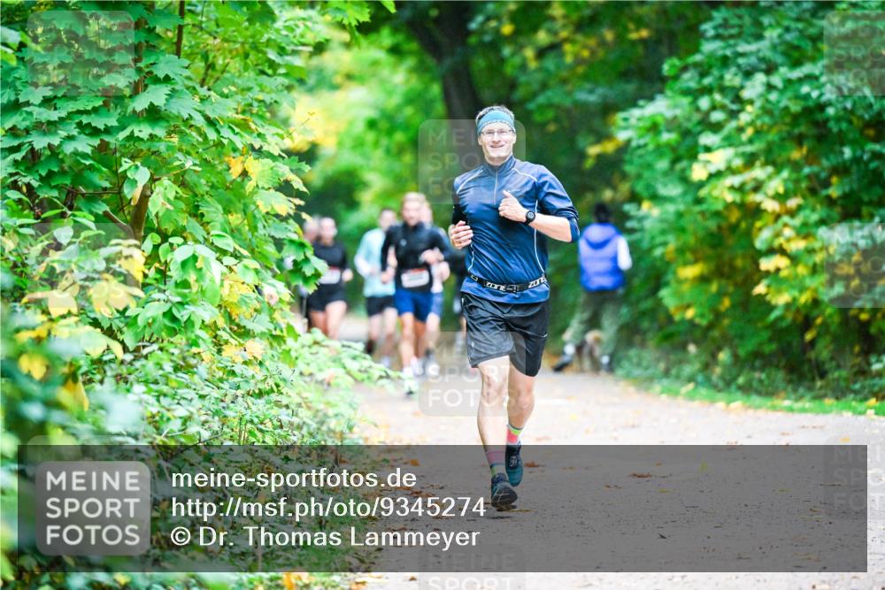 12.10.2025 - Bramfelder Halbmarathon 2025 Dr. Thomas Lammeyer http://msf.ph/oto/9345274 12.10.2025 10:14:59 Laufen  meine-sportfotos.de