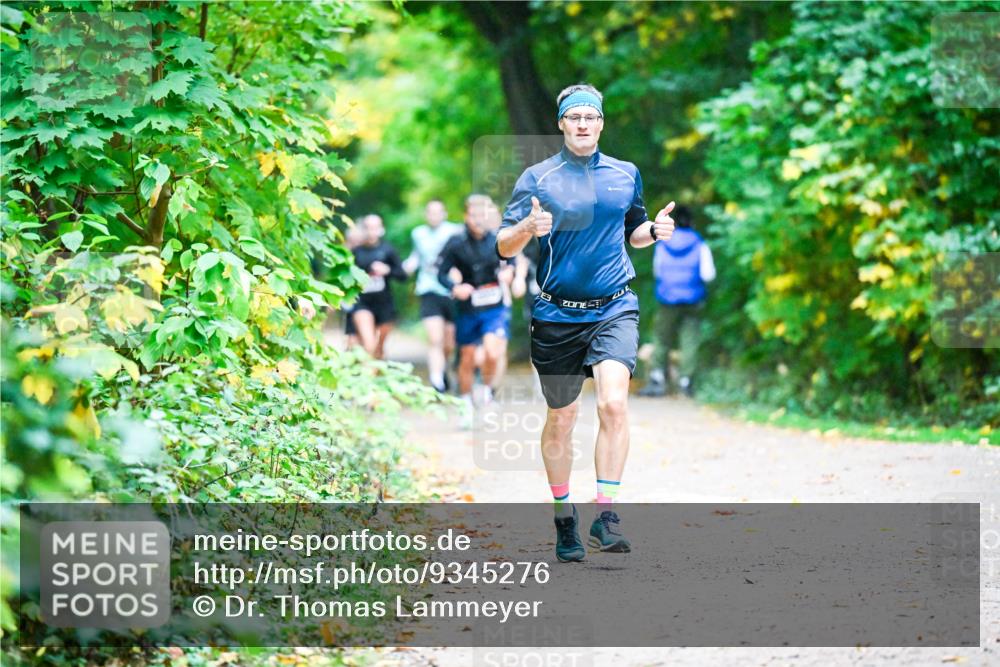 12.10.2025 - Bramfelder Halbmarathon 2025 Dr. Thomas Lammeyer http://msf.ph/oto/9345276 12.10.2025 10:14:59 Laufen 3 meine-sportfotos.de