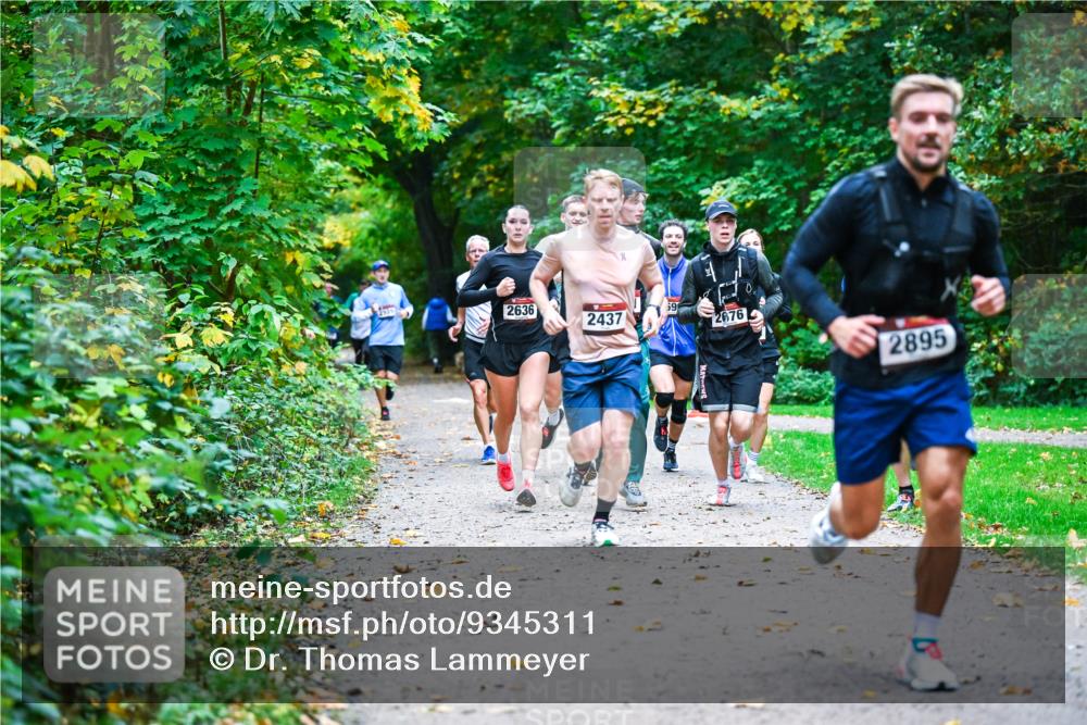 12.10.2025 - Bramfelder Halbmarathon 2025 Dr. Thomas Lammeyer http://msf.ph/oto/9345311 12.10.2025 10:15:08 Laufen 0, 2939, 2636, 59, 2437, 2676, 2895 meine-sportfotos.de