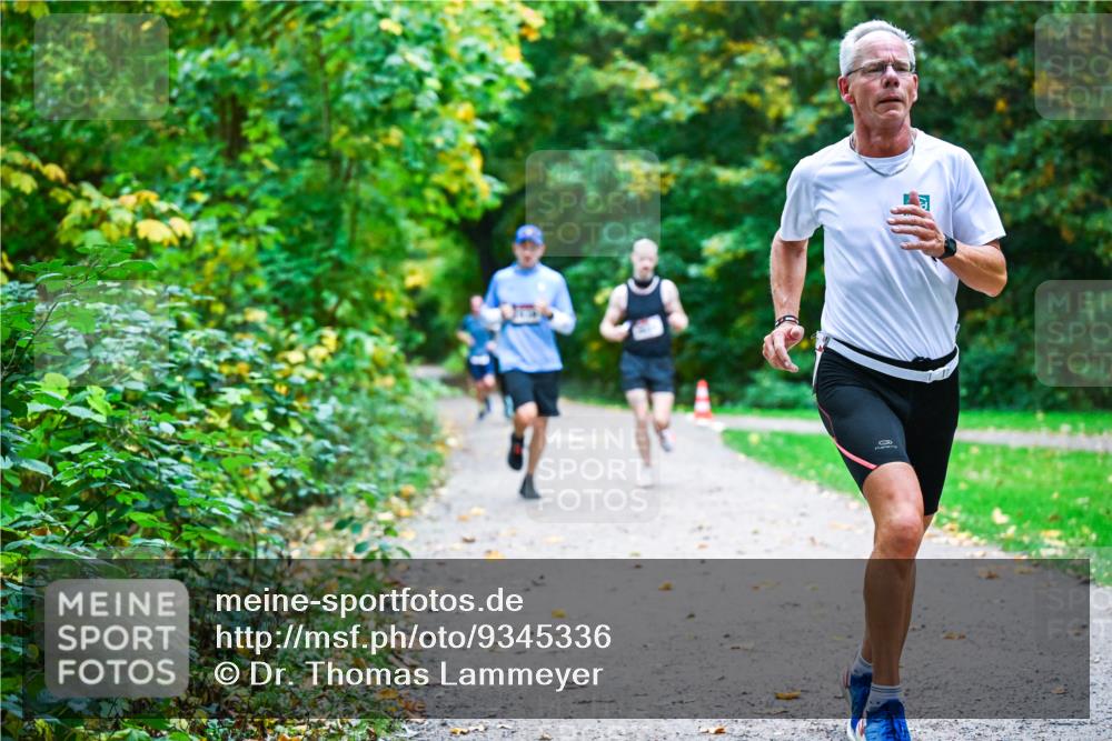 12.10.2025 - Bramfelder Halbmarathon 2025 Dr. Thomas Lammeyer http://msf.ph/oto/9345336 12.10.2025 10:15:13 Laufen  meine-sportfotos.de