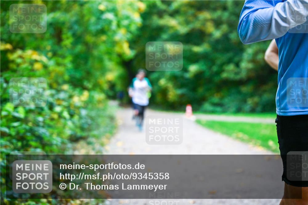 12.10.2025 - Bramfelder Halbmarathon 2025 Dr. Thomas Lammeyer http://msf.ph/oto/9345358 12.10.2025 10:15:16 Laufen  meine-sportfotos.de
