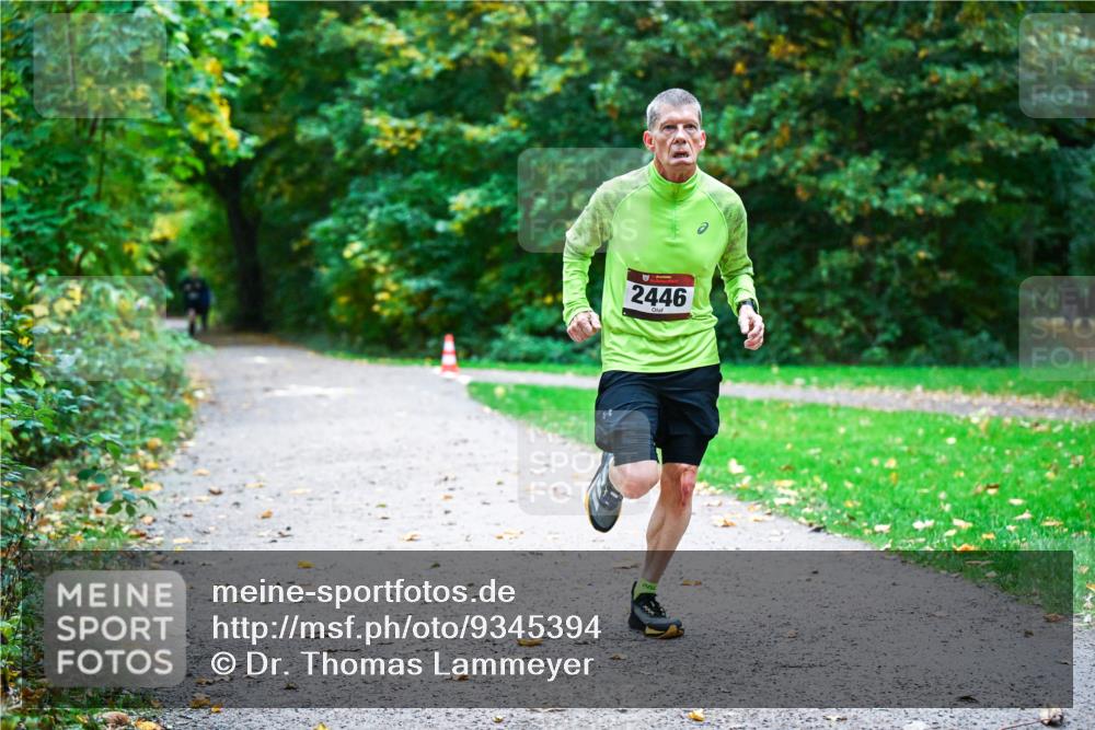 12.10.2025 - Bramfelder Halbmarathon 2025 Dr. Thomas Lammeyer http://msf.ph/oto/9345394 12.10.2025 10:15:23 Laufen 2446 meine-sportfotos.de