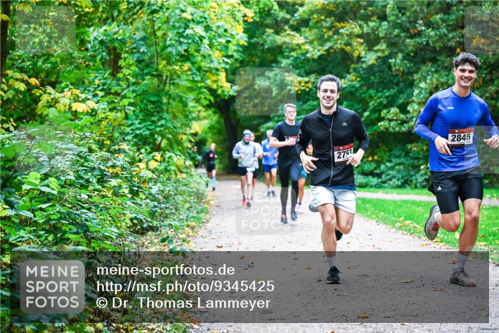 12.10.2025 - Bramfelder Halbmarathon 2025 Dr. Thomas Lammeyer http://msf.ph/oto/9345425 12.10.2025 10:15:46 Laufen 2753, 2845, 841 meine-sportfotos.de