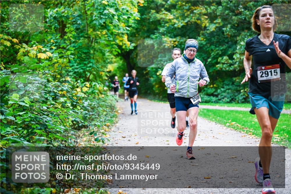 12.10.2025 - Bramfelder Halbmarathon 2025 Dr. Thomas Lammeyer http://msf.ph/oto/9345449 12.10.2025 10:15:50 Laufen 2500, 2915 meine-sportfotos.de