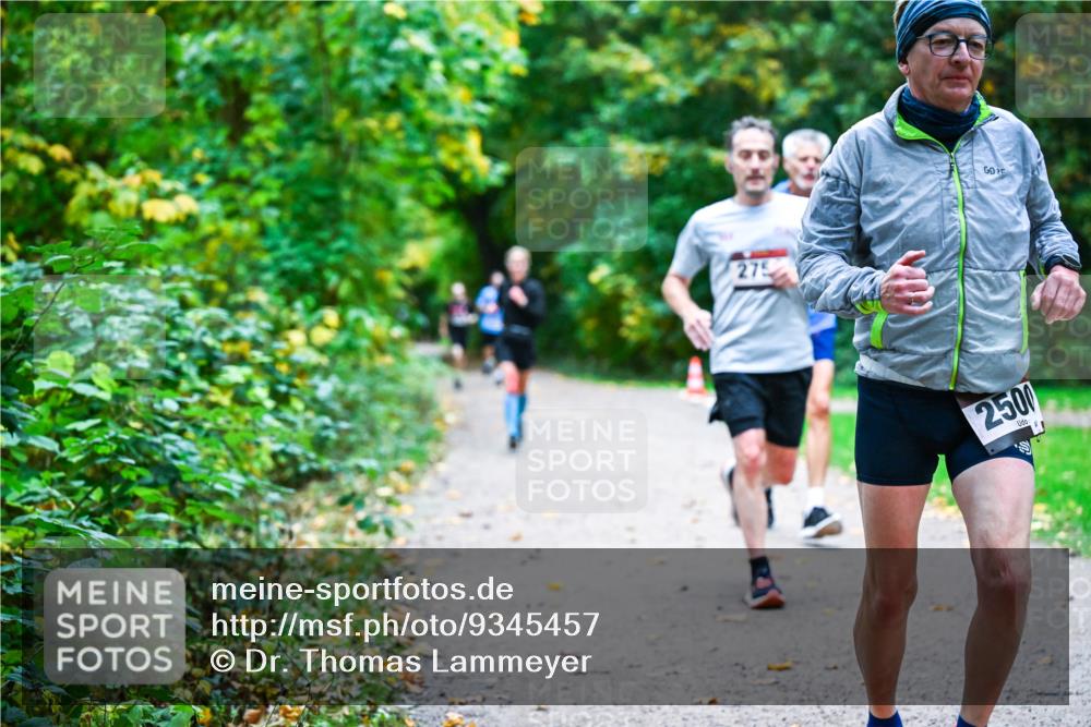 12.10.2025 - Bramfelder Halbmarathon 2025 Dr. Thomas Lammeyer http://msf.ph/oto/9345457 12.10.2025 10:15:51 Laufen 275, 2500 meine-sportfotos.de