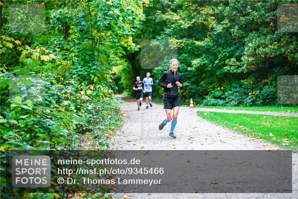 12.10.2025 - Bramfelder Halbmarathon 2025 Dr. Thomas Lammeyer http://msf.ph/oto/9345466 12.10.2025 10:15:53 Laufen  meine-sportfotos.de