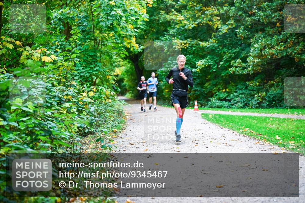 12.10.2025 - Bramfelder Halbmarathon 2025 Dr. Thomas Lammeyer http://msf.ph/oto/9345467 12.10.2025 10:15:53 Laufen  meine-sportfotos.de