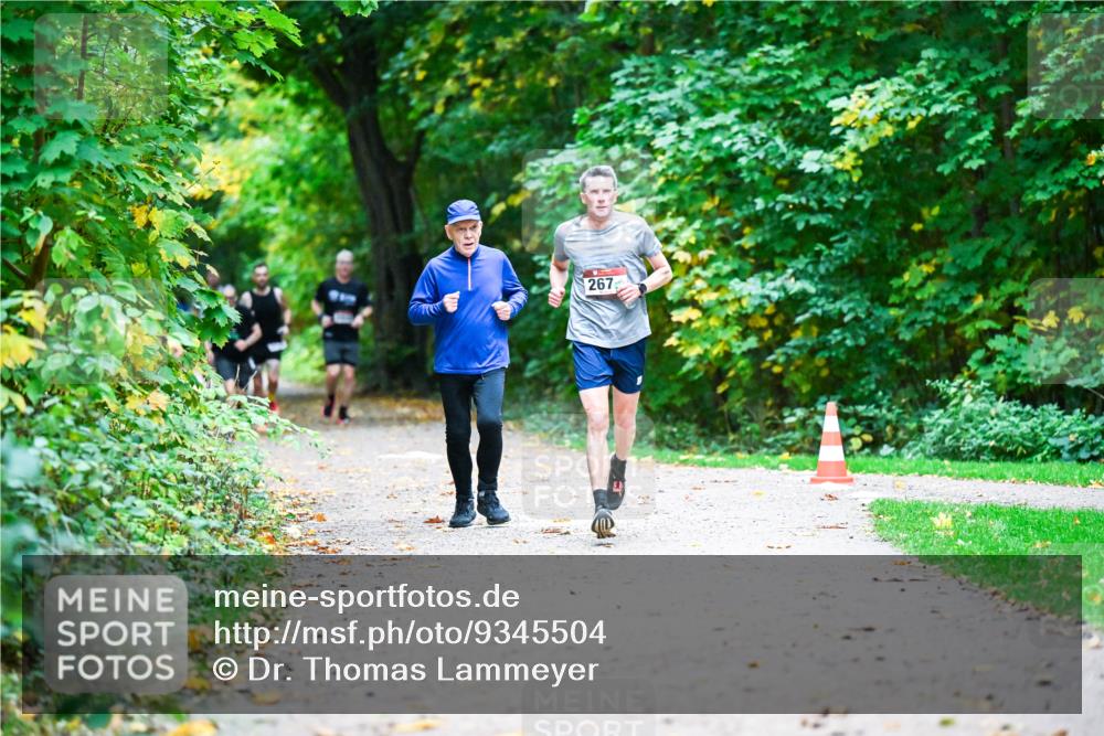 12.10.2025 - Bramfelder Halbmarathon 2025 Dr. Thomas Lammeyer http://msf.ph/oto/9345504 12.10.2025 10:16:10 Laufen 267 meine-sportfotos.de