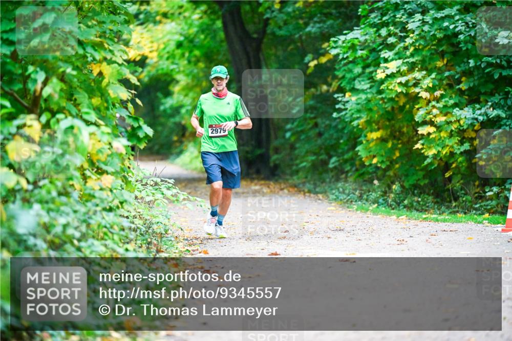 12.10.2025 - Bramfelder Halbmarathon 2025 Dr. Thomas Lammeyer http://msf.ph/oto/9345557 12.10.2025 10:16:31 Laufen 2979 meine-sportfotos.de