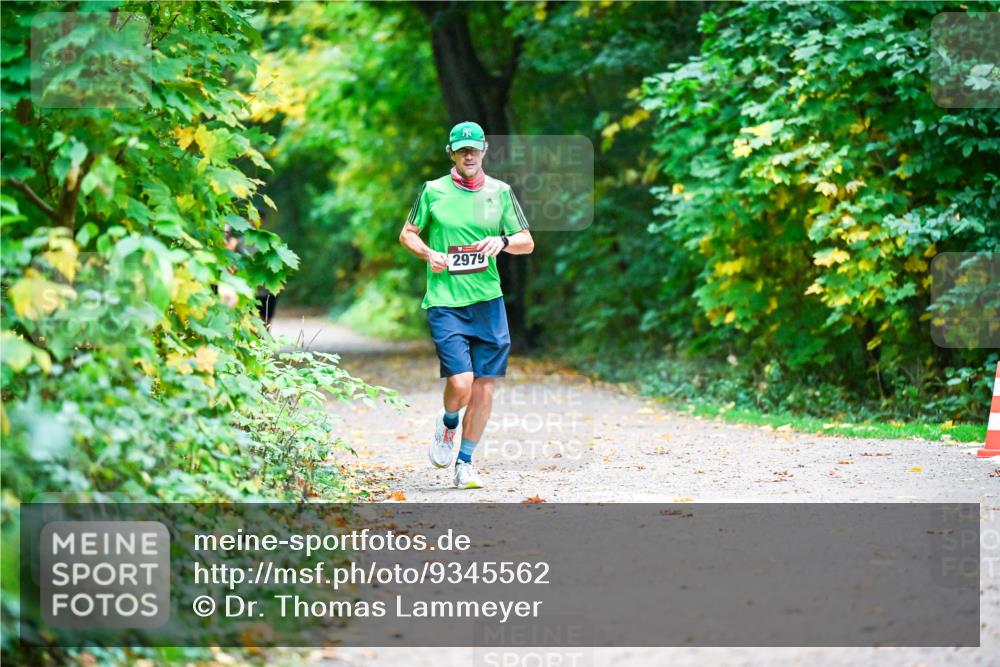 12.10.2025 - Bramfelder Halbmarathon 2025 Dr. Thomas Lammeyer http://msf.ph/oto/9345562 12.10.2025 10:16:32 Laufen 2979 meine-sportfotos.de