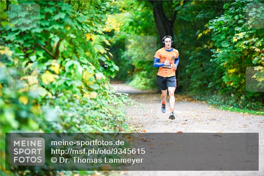 12.10.2025 - Bramfelder Halbmarathon 2025 Dr. Thomas Lammeyer http://msf.ph/oto/9345615 12.10.2025 10:16:47 Laufen  meine-sportfotos.de