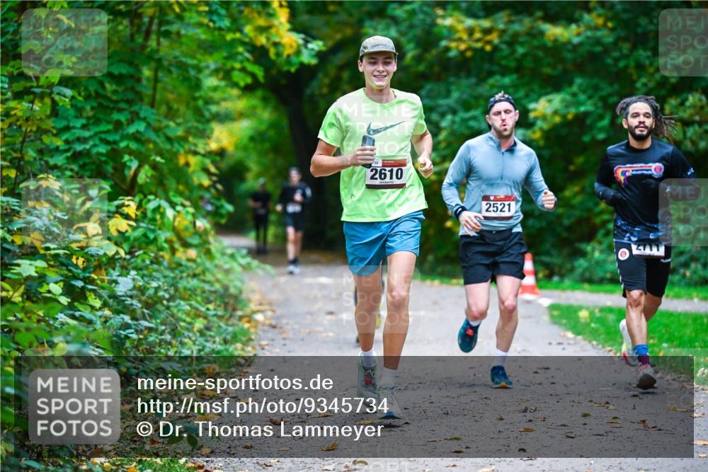 12.10.2025 - Bramfelder Halbmarathon 2025 Dr. Thomas Lammeyer http://msf.ph/oto/9345734 12.10.2025 10:17:17 Laufen 2610, 2521 meine-sportfotos.de