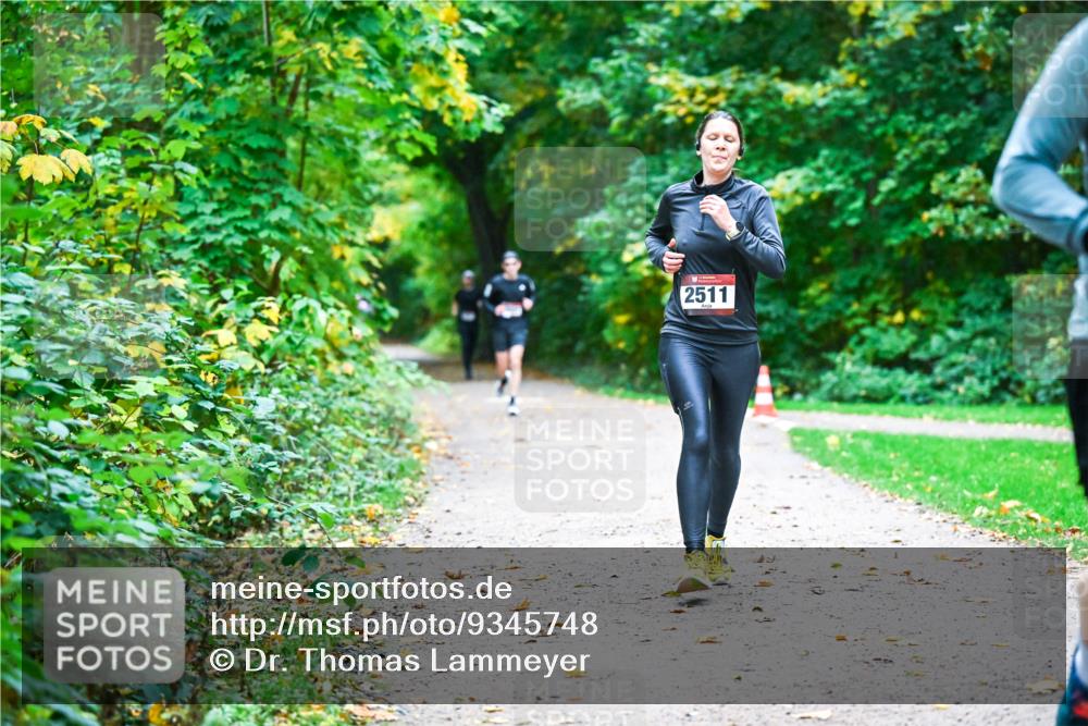 12.10.2025 - Bramfelder Halbmarathon 2025 Dr. Thomas Lammeyer http://msf.ph/oto/9345748 12.10.2025 10:17:20 Laufen 2511 meine-sportfotos.de