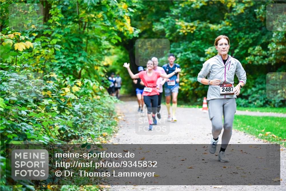 12.10.2025 - Bramfelder Halbmarathon 2025 Dr. Thomas Lammeyer http://msf.ph/oto/9345832 12.10.2025 10:17:41 Laufen 2487 meine-sportfotos.de