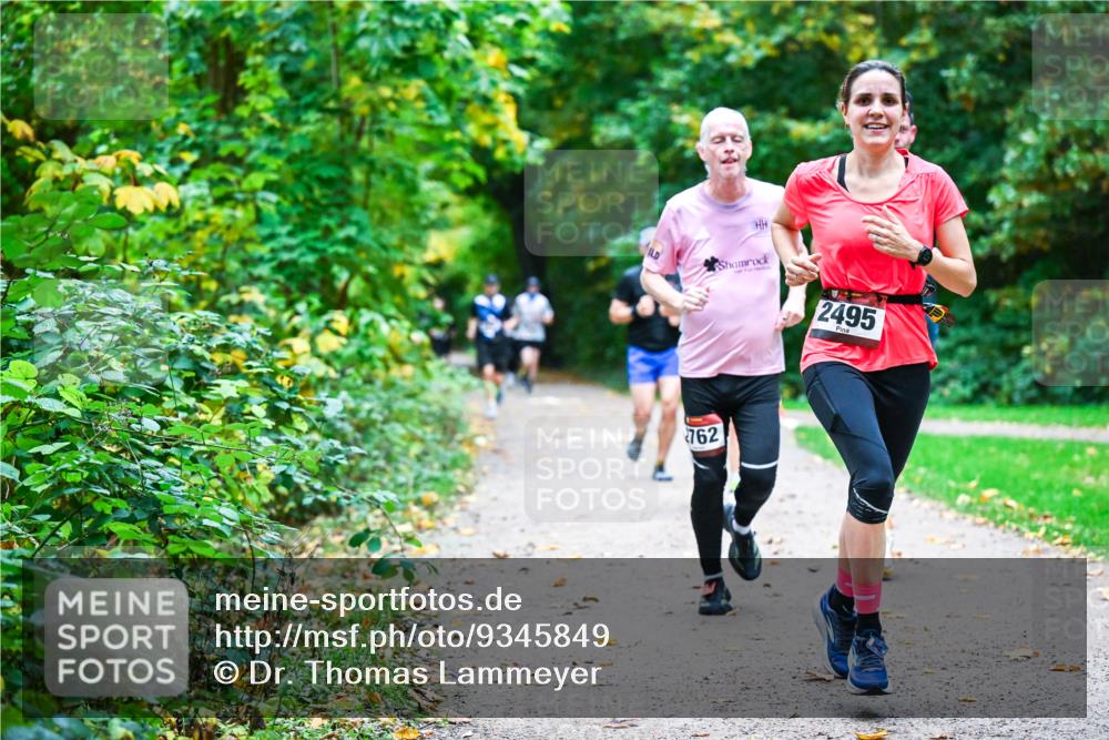 12.10.2025 - Bramfelder Halbmarathon 2025 Dr. Thomas Lammeyer http://msf.ph/oto/9345849 12.10.2025 10:17:45 Laufen 2495, 762 meine-sportfotos.de
