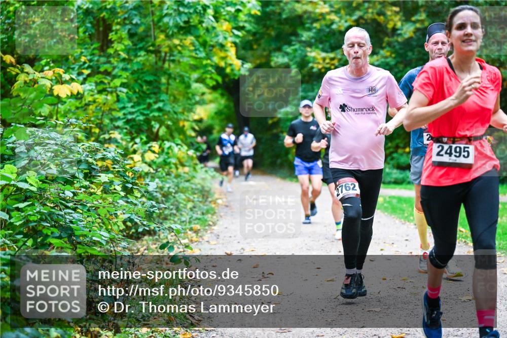 12.10.2025 - Bramfelder Halbmarathon 2025 Dr. Thomas Lammeyer http://msf.ph/oto/9345850 12.10.2025 10:17:45 Laufen 2762, 2, 2495 meine-sportfotos.de
