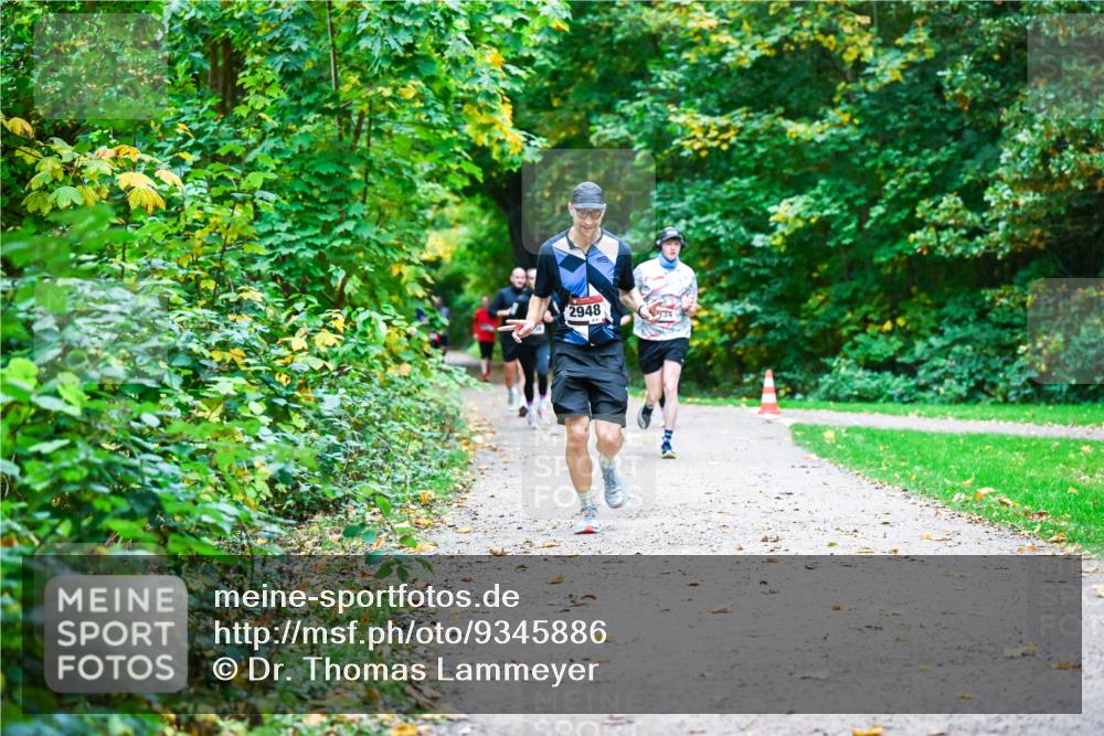 12.10.2025 - Bramfelder Halbmarathon 2025 Dr. Thomas Lammeyer http://msf.ph/oto/9345886 12.10.2025 10:17:51 Laufen 2948 meine-sportfotos.de