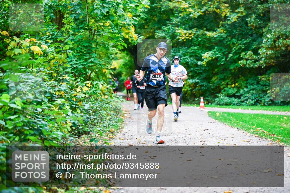 12.10.2025 - Bramfelder Halbmarathon 2025 Dr. Thomas Lammeyer http://msf.ph/oto/9345888 12.10.2025 10:17:51 Laufen 2948 meine-sportfotos.de