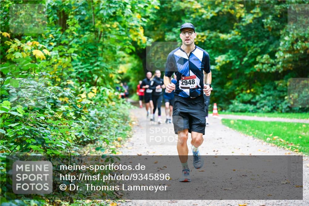 12.10.2025 - Bramfelder Halbmarathon 2025 Dr. Thomas Lammeyer http://msf.ph/oto/9345896 12.10.2025 10:17:52 Laufen 2948, 51 meine-sportfotos.de